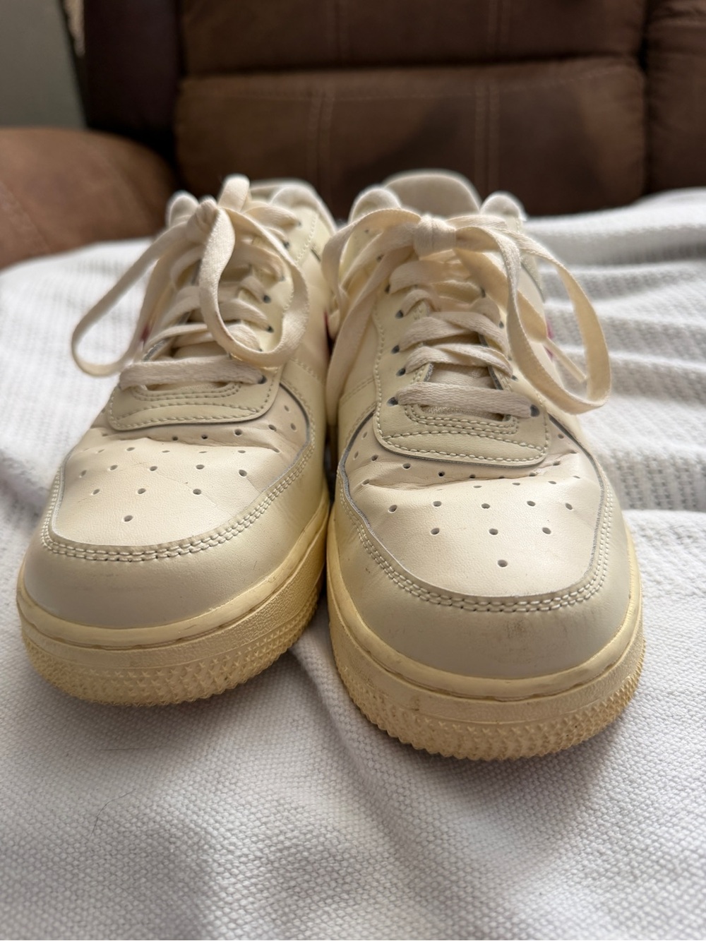 Nike Low-Top Sneakers in Off-White